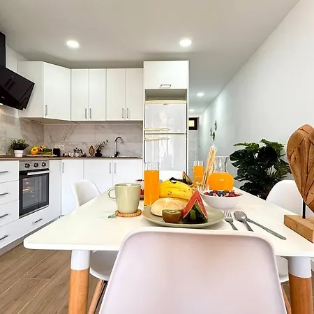 Playa Cerca, Wifi Gratis - Centrico Y Renovado アパート