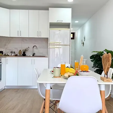 Playa Cerca, Wifi Gratis - Centrico Y Renovado Guía de Isora