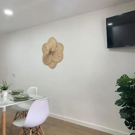 Apartment Playa Cerca, Wifi Gratis - Centrico Y Renovado