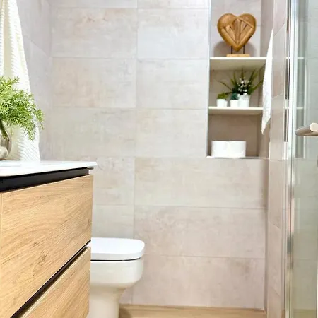 Playa Cerca, Wifi Gratis - Centrico Y Renovado Lejlighed *