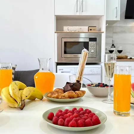 Playa Cerca, Wifi Gratis - Centrico Y Renovado Guía de Isora