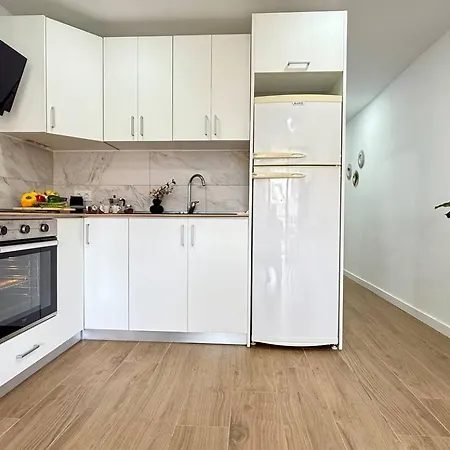 Apartamento Playa Cerca, Wifi Gratis - Céntrico Y Renovado *